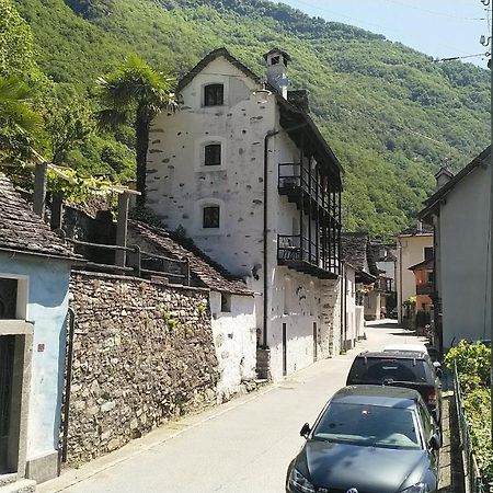 Residenza Americana Someo 외부 사진